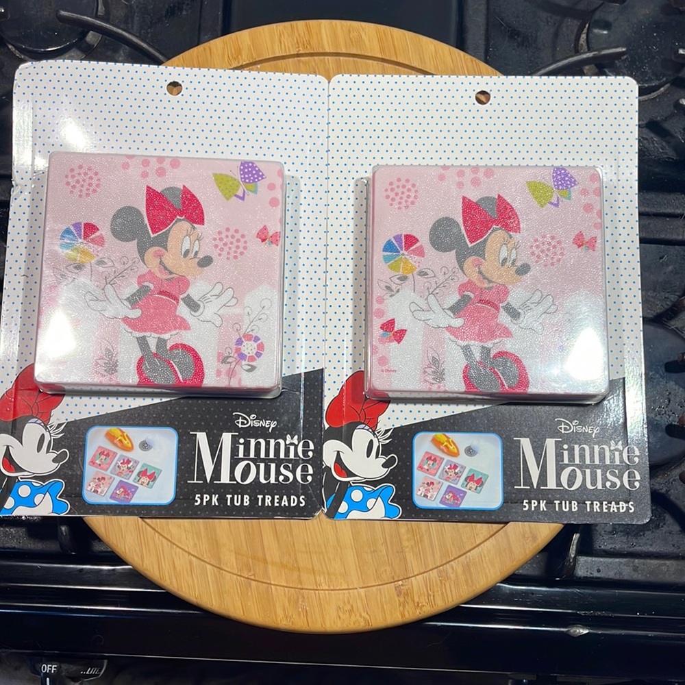 Disney Minnie Mouse Tub Treads 2 Sets of 5 New in Package If